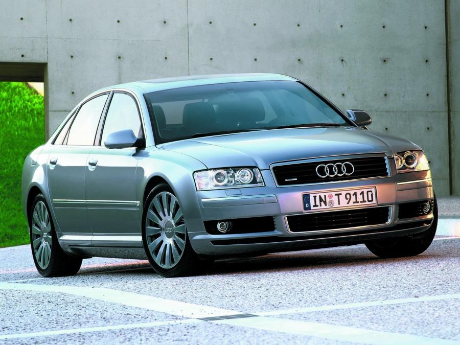  Audi A8 4.2 Quattro (D3) 2003 года  (фото 1 из 30)